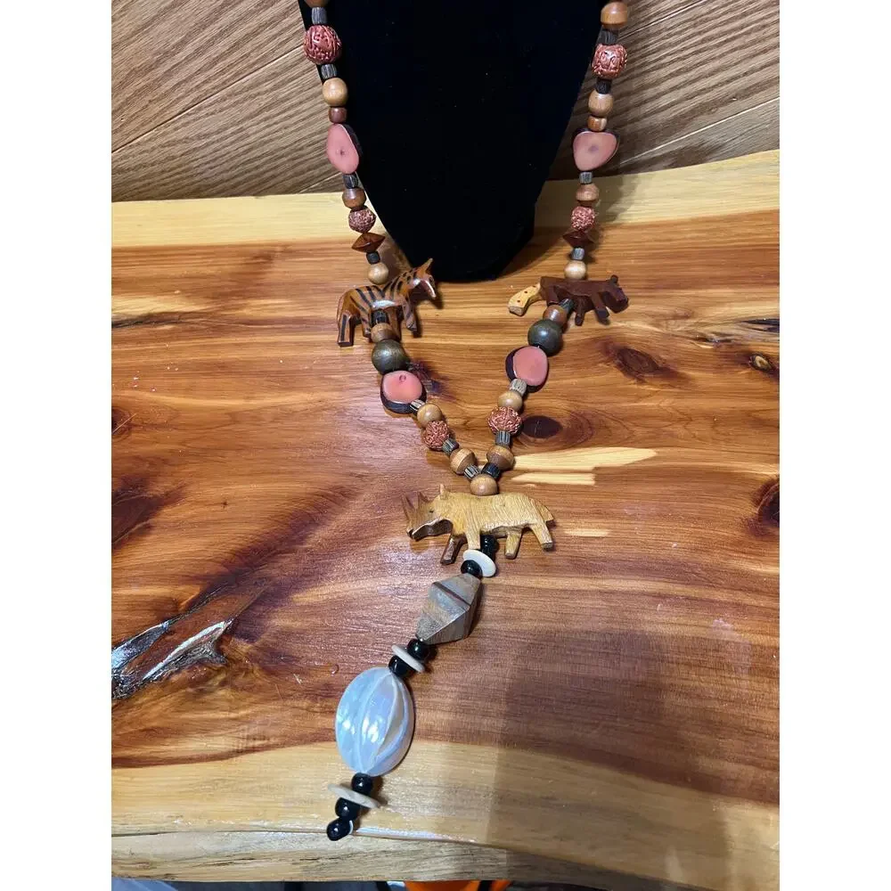 Vintage African‎ Safari Necklace Wooden Carved Animal Beads Zebra Rhino Tribal